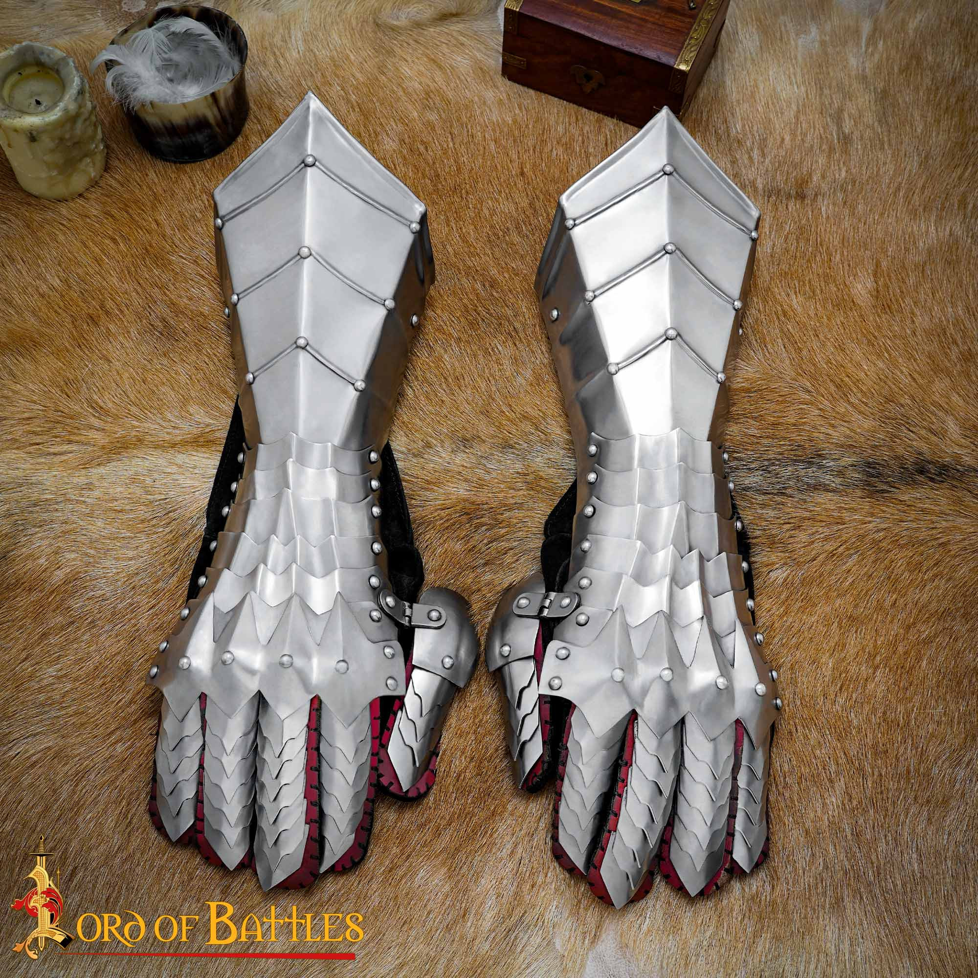 ?psc proxy image=1&product id=30536&image id=101651 - Gauntlets, Mittens, and Armor: The History, Technique, and Legacy of Medieval Protection
