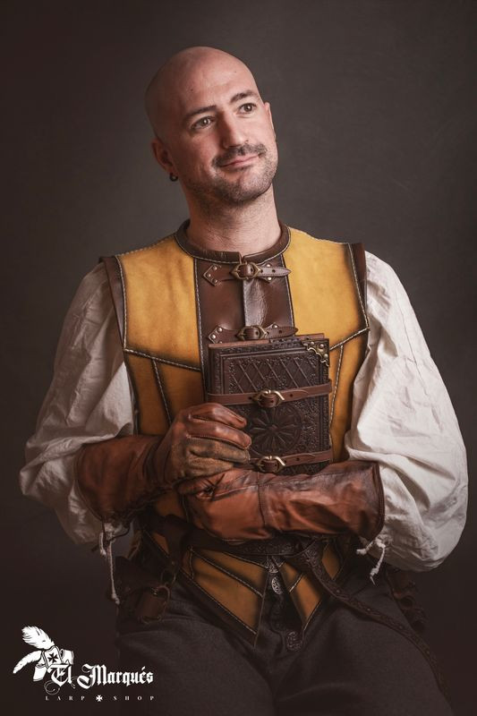 ?psc proxy image=1&product id=31061&image id=104541 - Medieval Men's Clothing: An Epic and Practical Guide to Garments, Materials, and How to Choose Your Attire