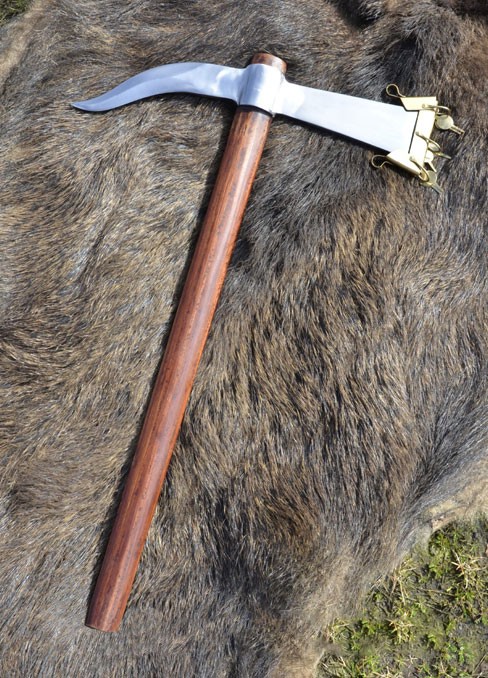 Roman Dolabra, 77 cms.