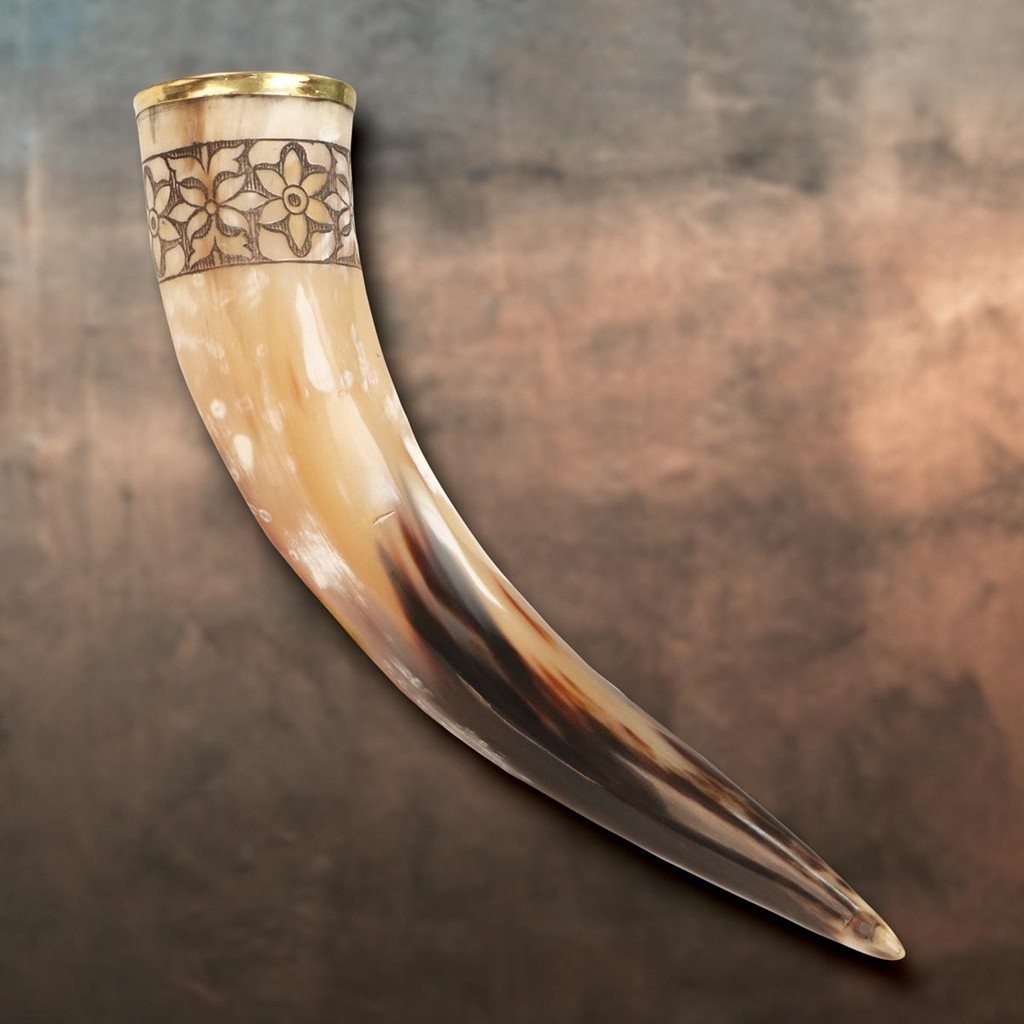 Viking horn of Freya, 33 cms.