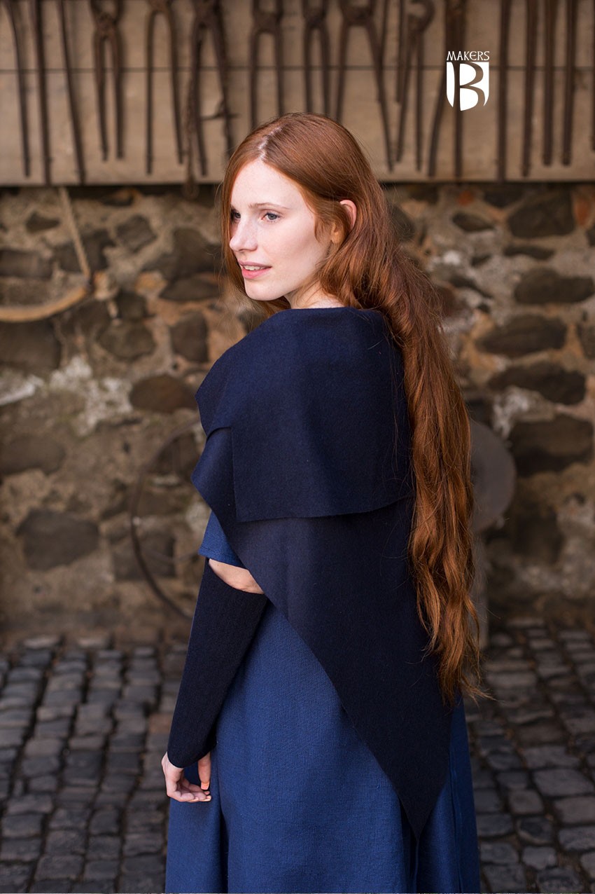 ?psc proxy image=1&product id=7745&image id=20469 - Medieval Winter Clothing: An Epic and Practical Guide to Materials, Layers, and Social Use