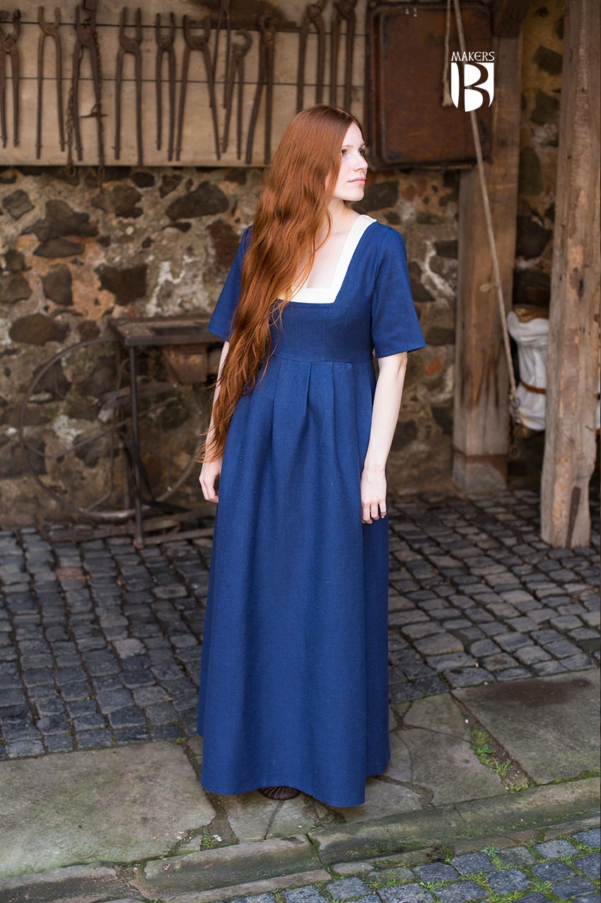 Frideswinde medieval dress, blue