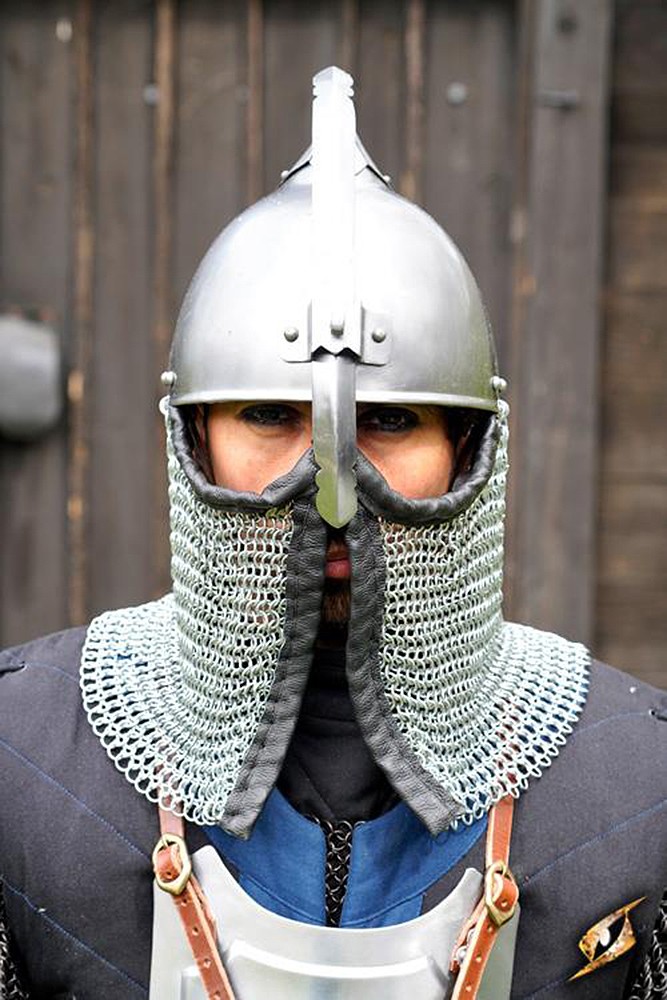 Persian helmet with chain mail