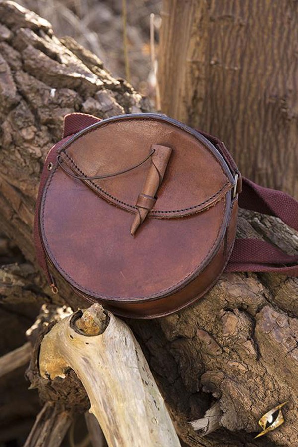 ?psc proxy image=1&product id=9697&image id=25712 - Medieval Bags: More Than an Accessory, a Journey Through History