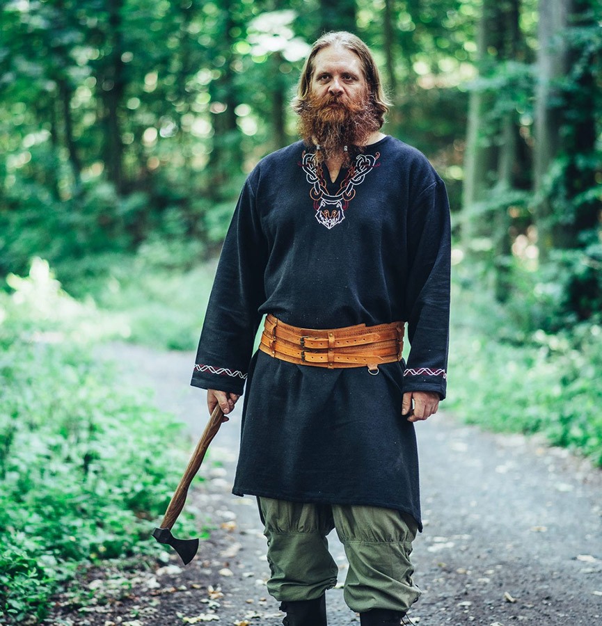 Viking tunic with Freki embroidery, black