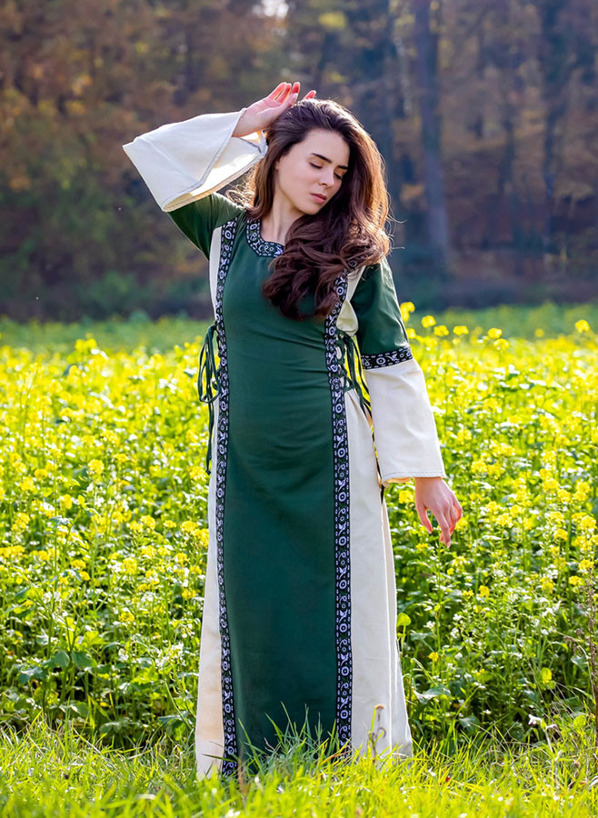 ?psc proxy image=1&product id=11168&image id=36355 - Exploring the Fascinating World of Medieval Costumes: History, Style and Legacy
