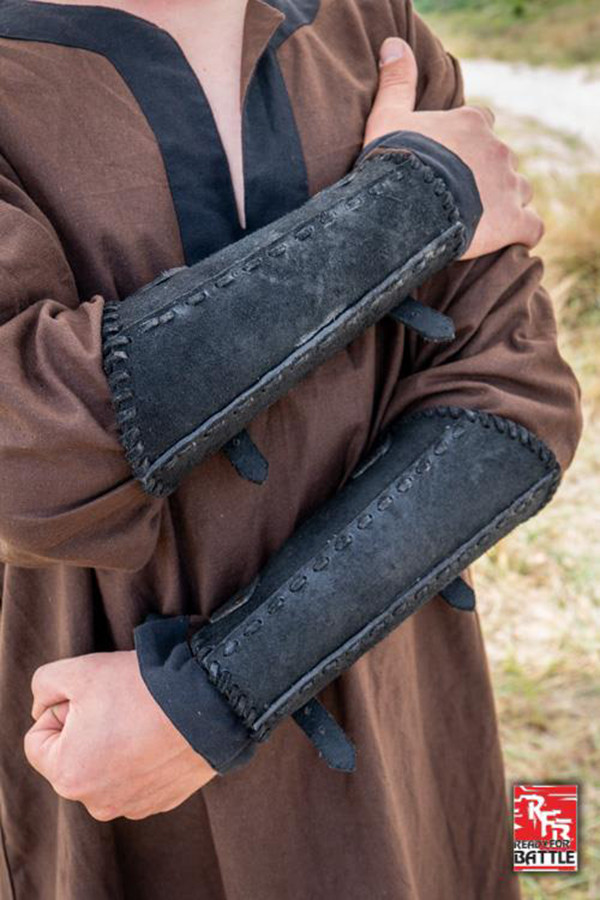 ?psc proxy image=1&product id=13403&image id=36446 - Medieval Bracers: A complete guide to history, materials, and how to choose the perfect bracer