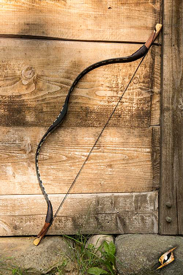 Black medieval bow to use mounted on horseback. 118 cm.