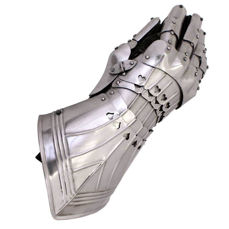 Pair of articulated Gothic Gauntlets in steel: 1.3 mm.
