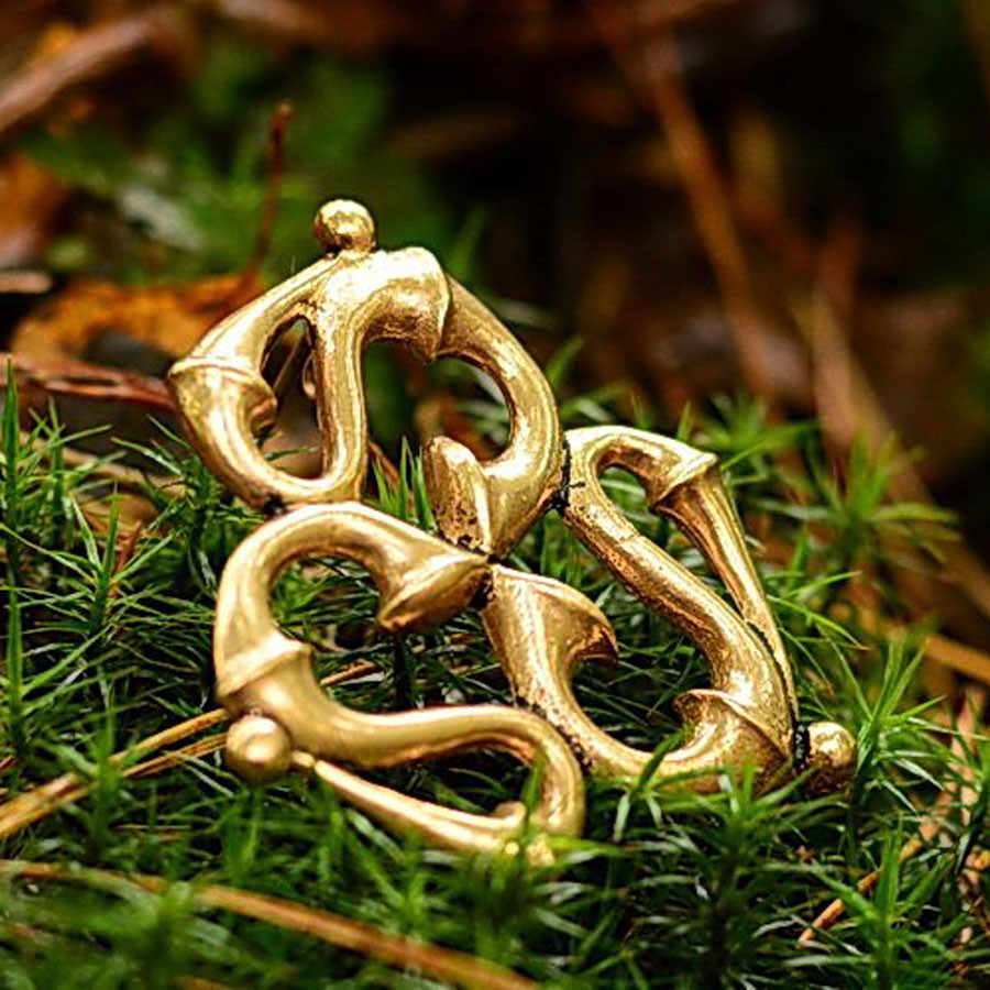 Fibula-brooch Roman Triquetra, 2nd century AD