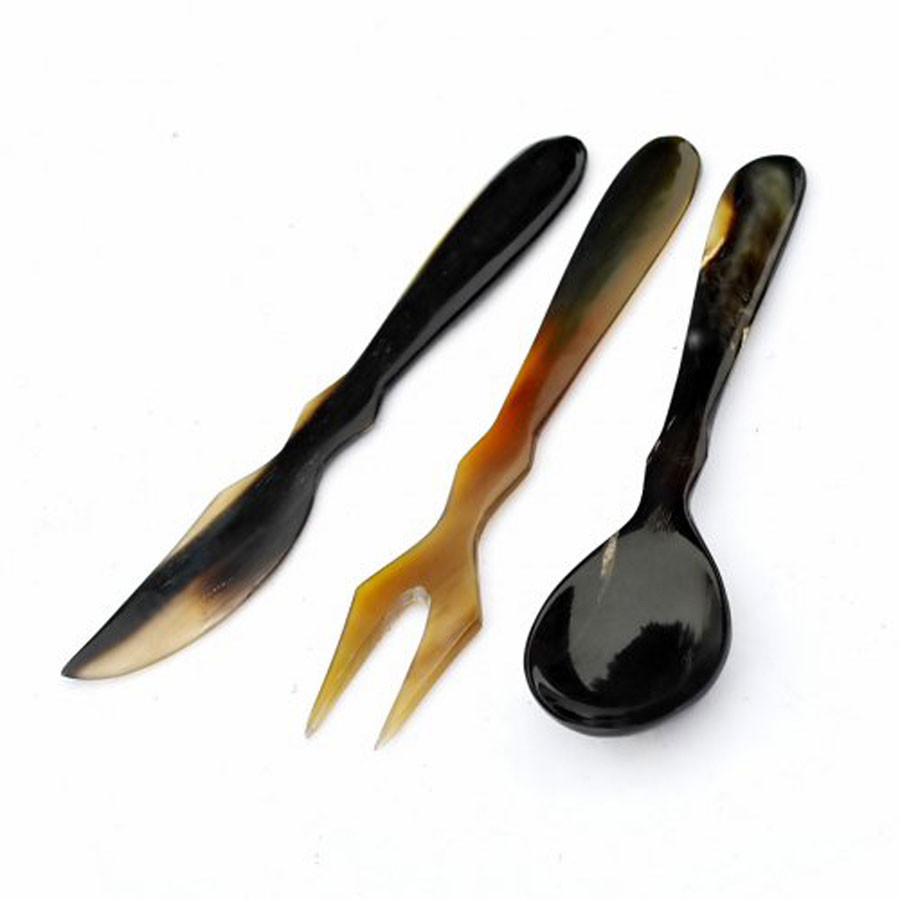 Set of 3 medieval buffalo horn cutlery
