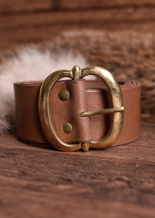 Medieval belt of 135 cm. with brass buckle, brown