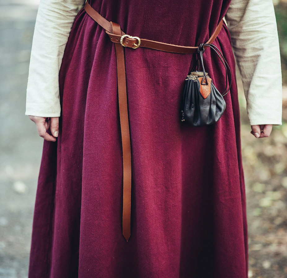 Medieval narrow leather belt, brown