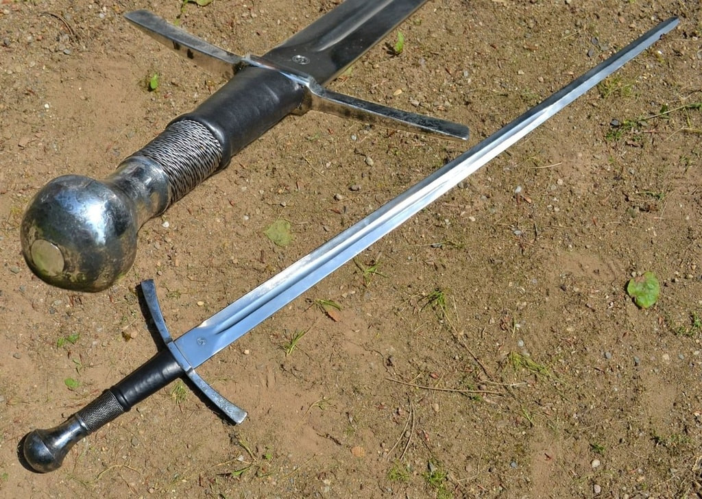 Functional light medieval sword of one hand Bohemond