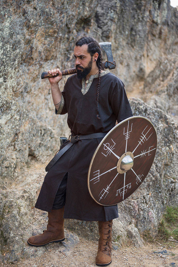 Viking tunic short sleeve Richard, dark brown