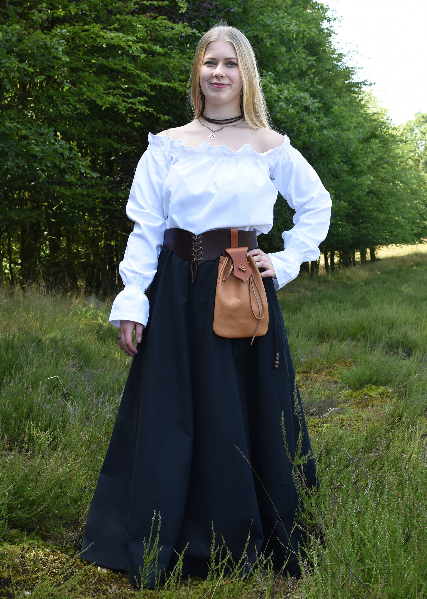 ?psc proxy image=1&product id=15412&image id=43620 - Exploring the Fascinating World of Medieval Costumes: History, Style and Legacy