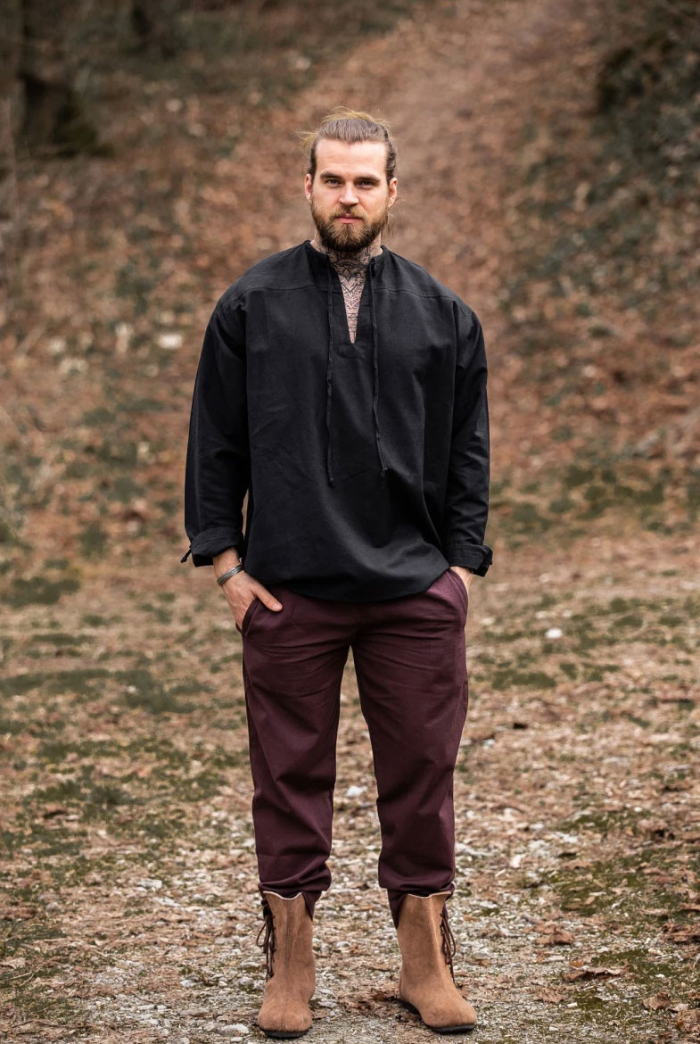 Medieval shirt Batrholomeus model, black color