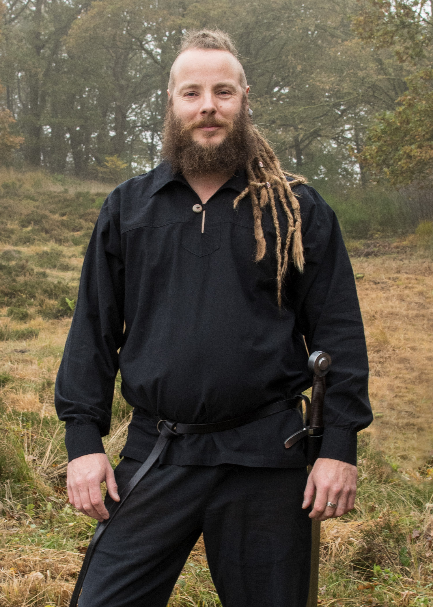 Gotz medieval knight shirt, black