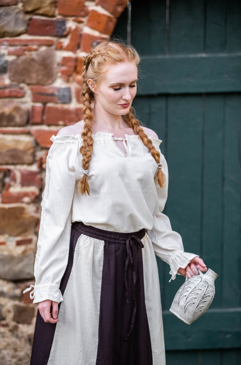Medieval blouse woman ruffles