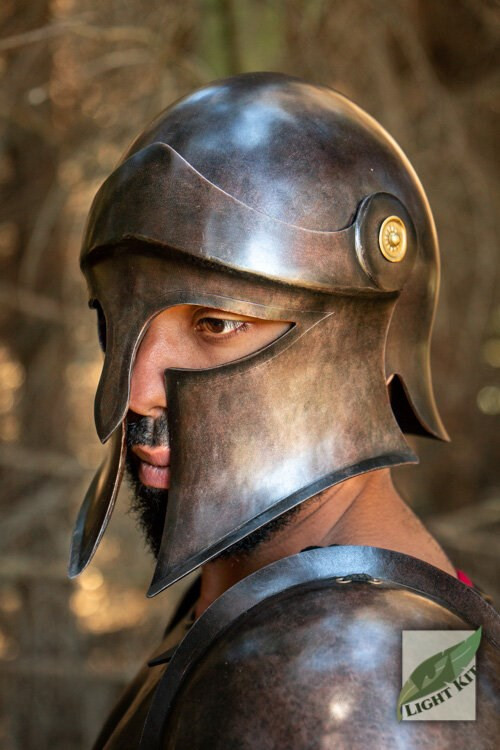 Spartan helmet in polyurethane, Epic Armory Light Kit