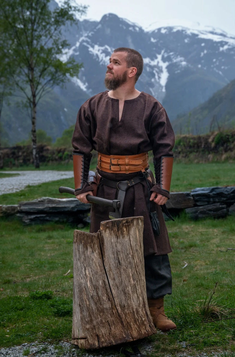Olvisson Viking tunic, brown wool