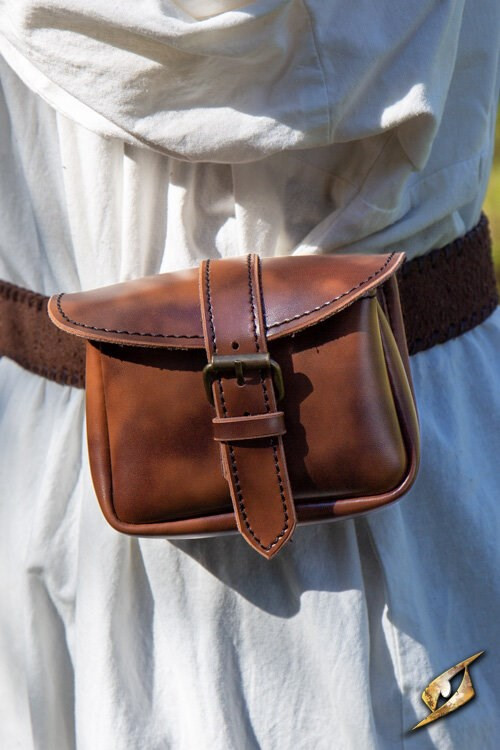 ?psc proxy image=1&product id=16318&image id=47426 - The Legacy in Your Hands: Essential Care for a Timeless Medieval Bag