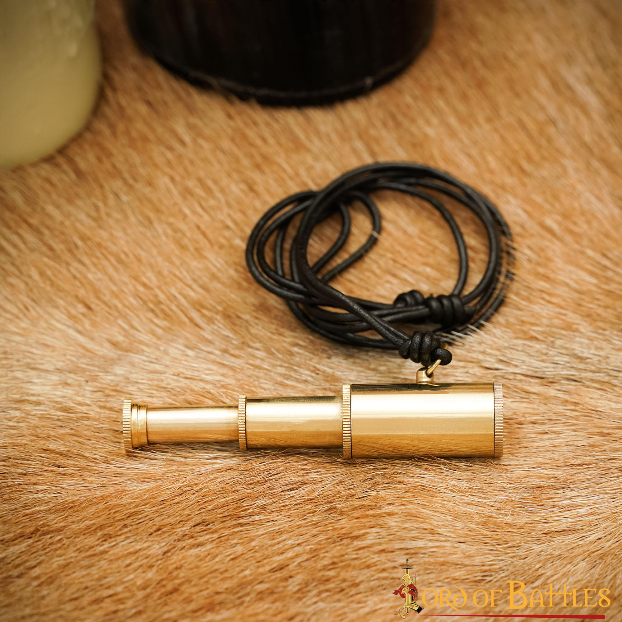Extendable mini-telescope pendant