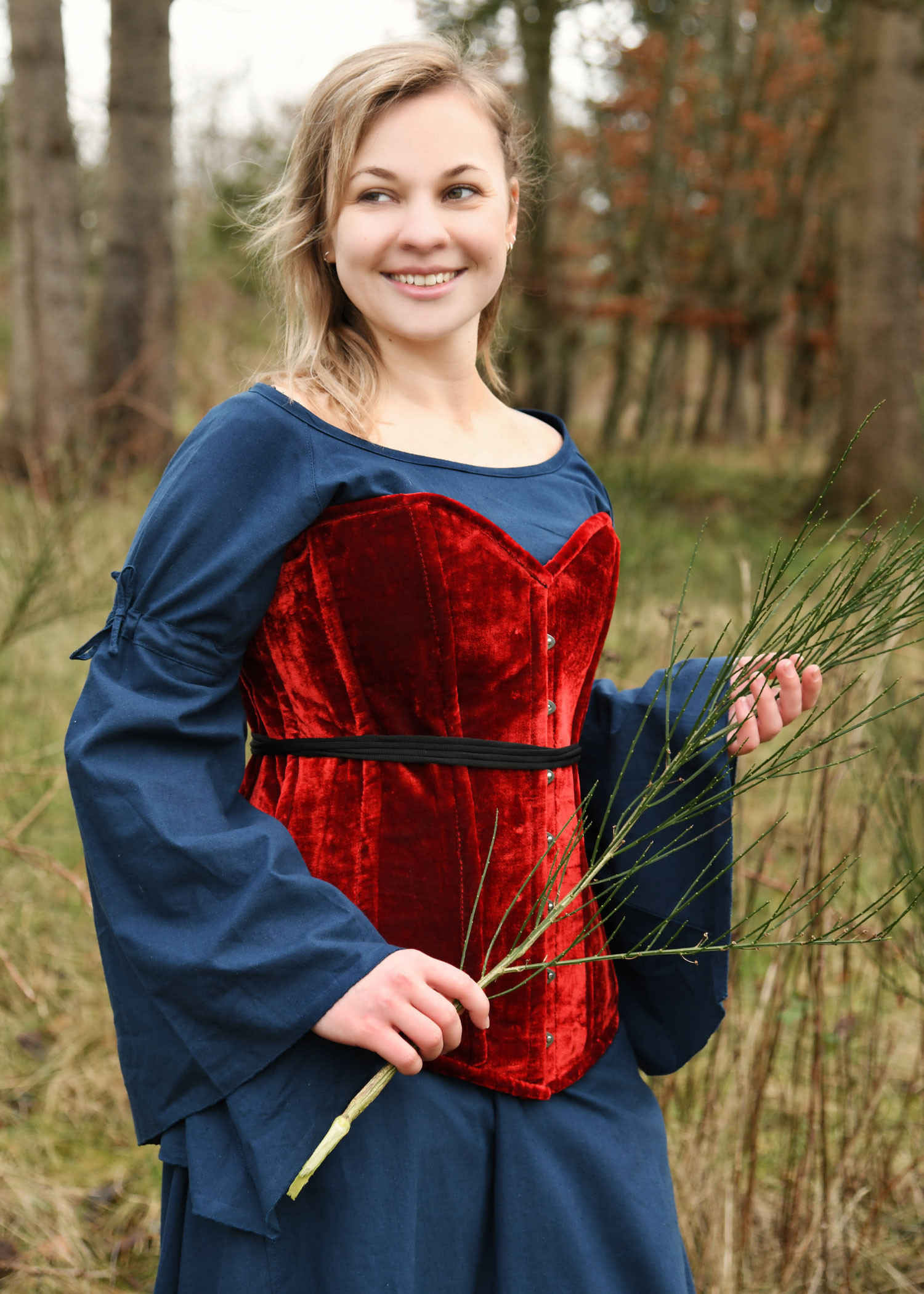 ?psc proxy image=1&product id=18633&image id=59267 - Medieval Garments for Women: A Complete Guide to Styles, Fabrics, and Social Significance