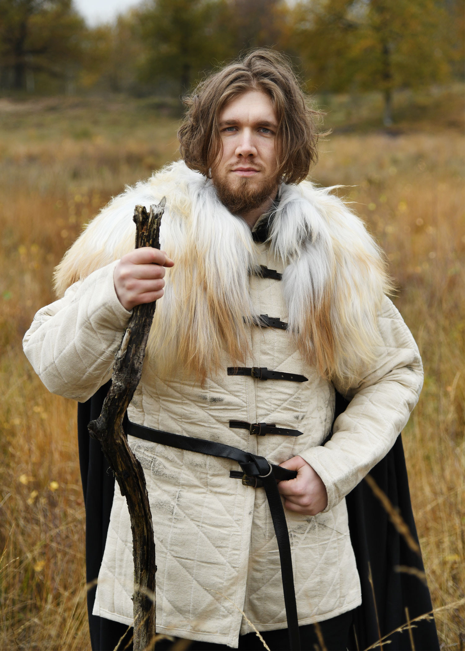 Nordic sheepskin for the shoulders, white marbled