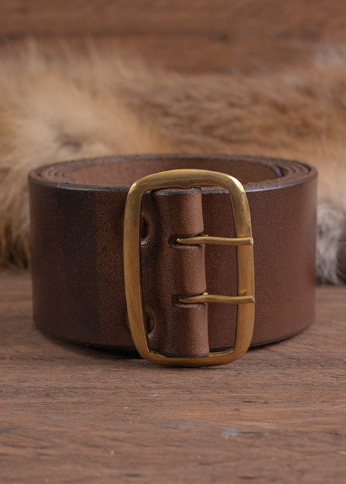 Medieval leather belt with brass buckle, brown (135 cm.)