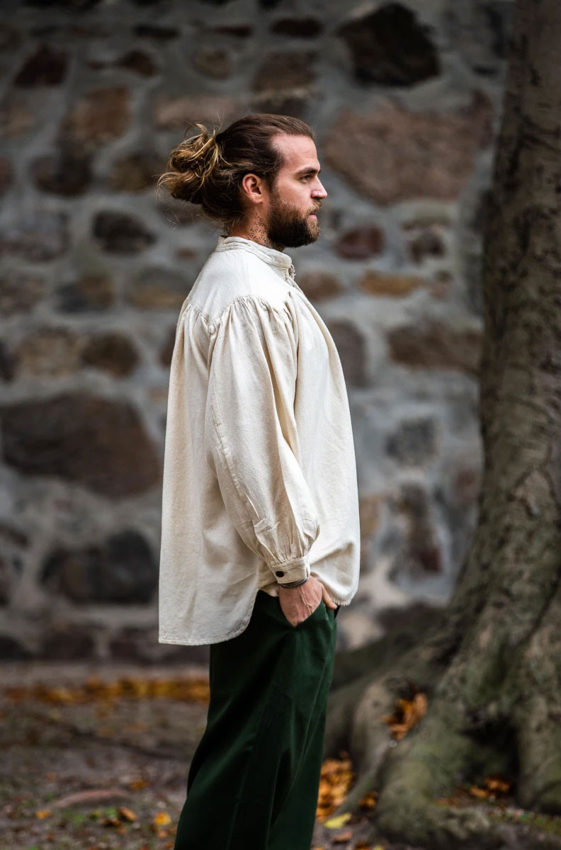 Medieval shirt Leopold model, natural white color