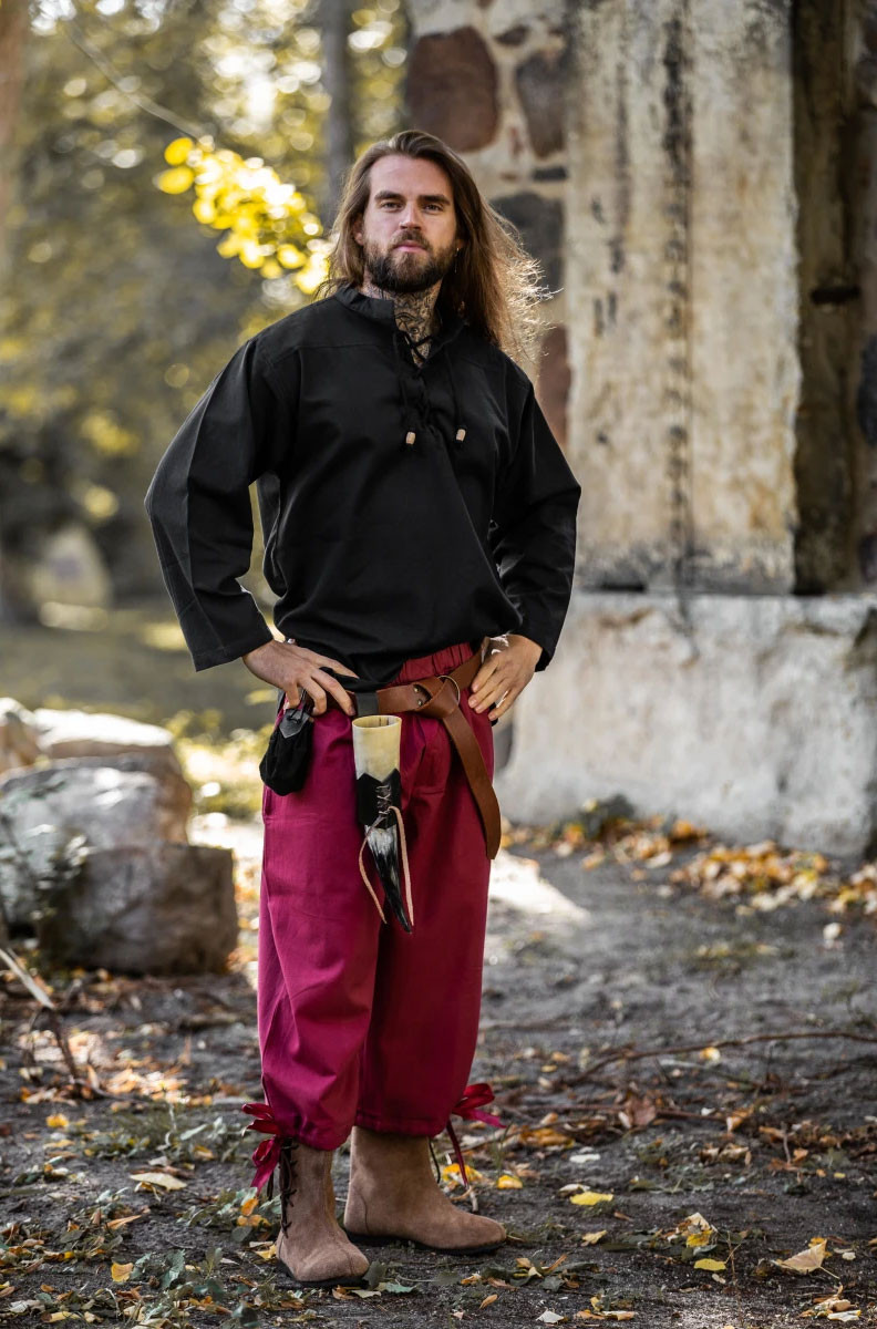 Vincent pirate pants, red color