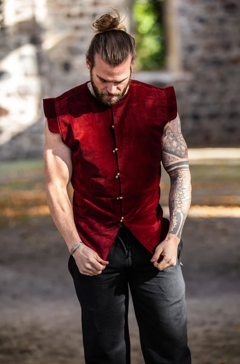 Renaissance vest lined Heinrich model, red color