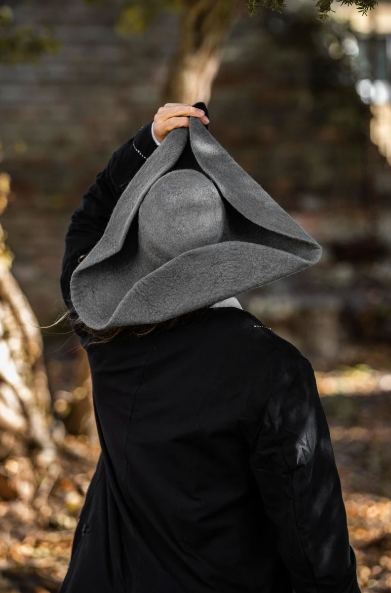 Hugo pirate tricorn hat in wool, gray