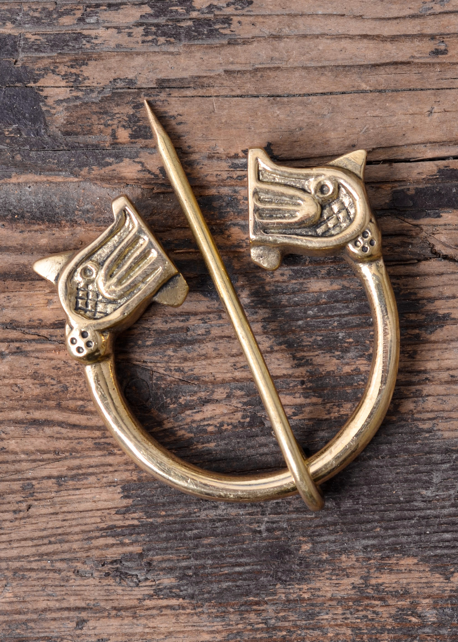 Viking brooch Fibula type with Dragon Heads, brass (6 cm.)