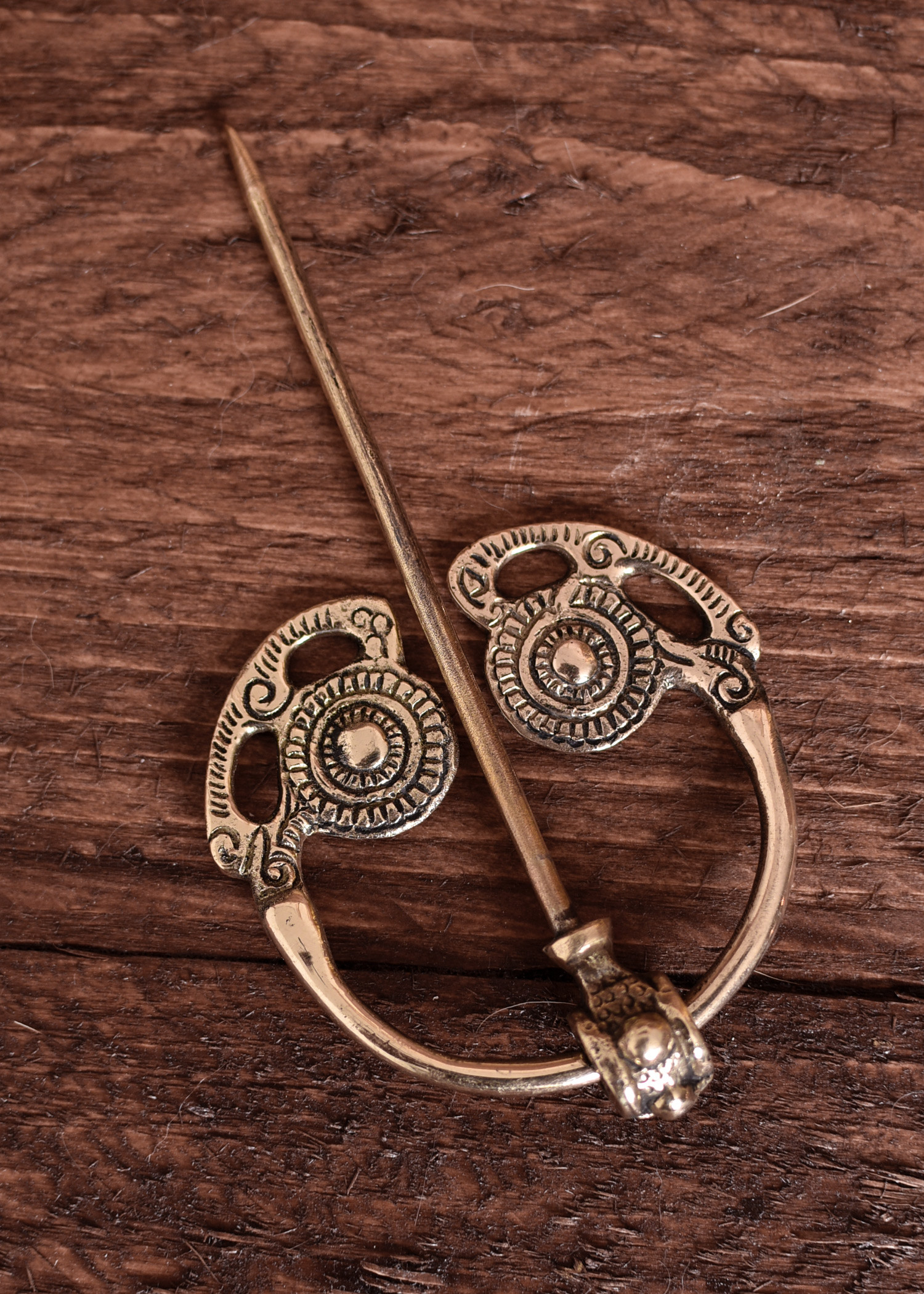 Viking brooch type Gldsborough Fibula, brass (6.3 cm.)