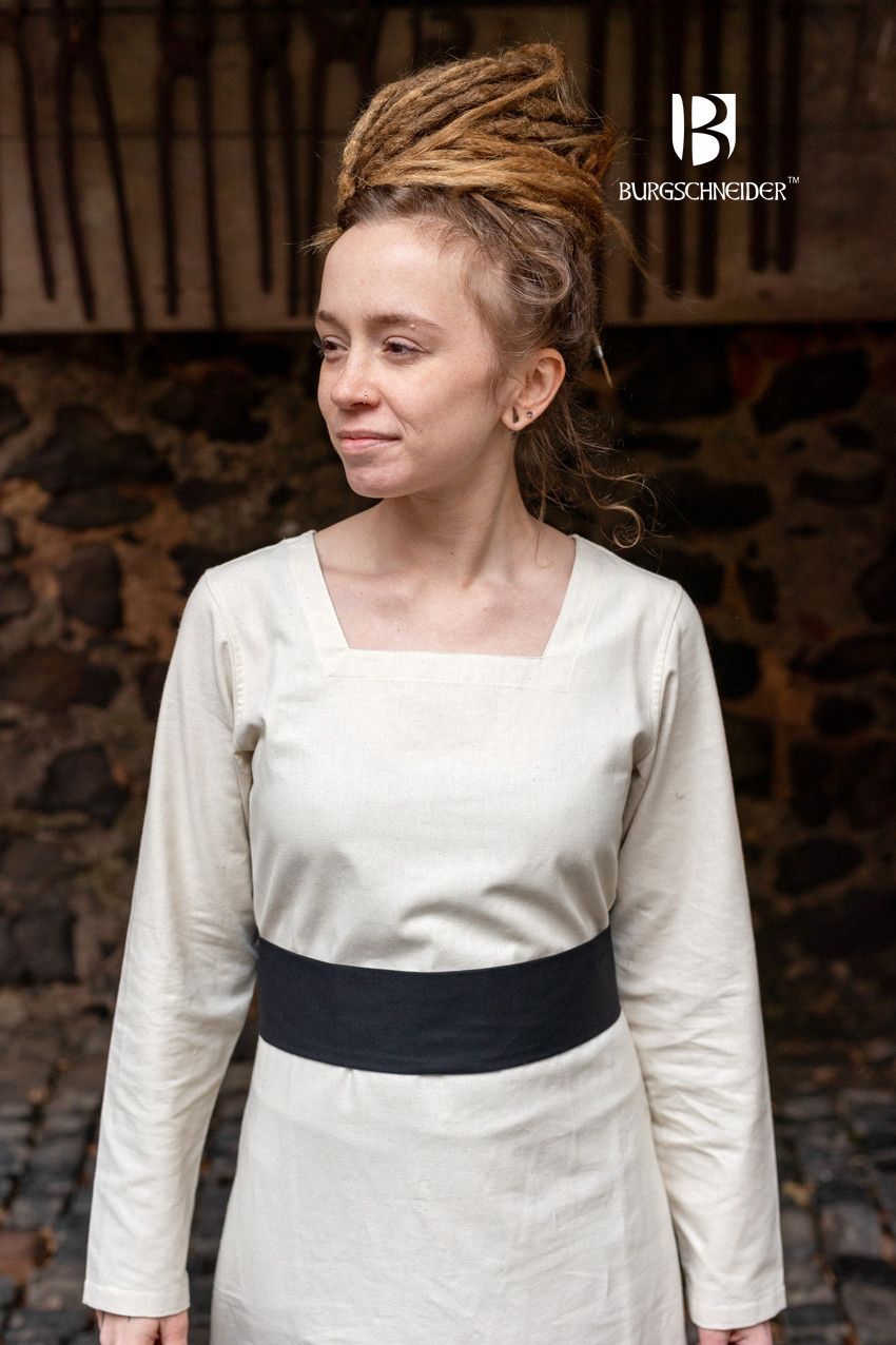 Sieglinde adjustable medieval belt, black