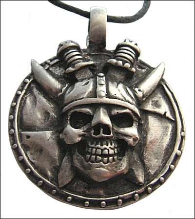 viking head pendant