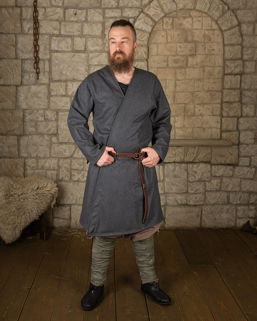 ?psc proxy image=1&product id=21325&image id=66483 - Medieval Men's Clothing: An Epic and Practical Guide to Garments, Materials, and How to Choose Your Attire