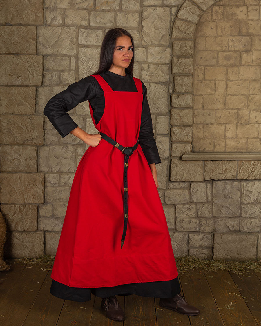 Apron-style dress model Lientje, red color