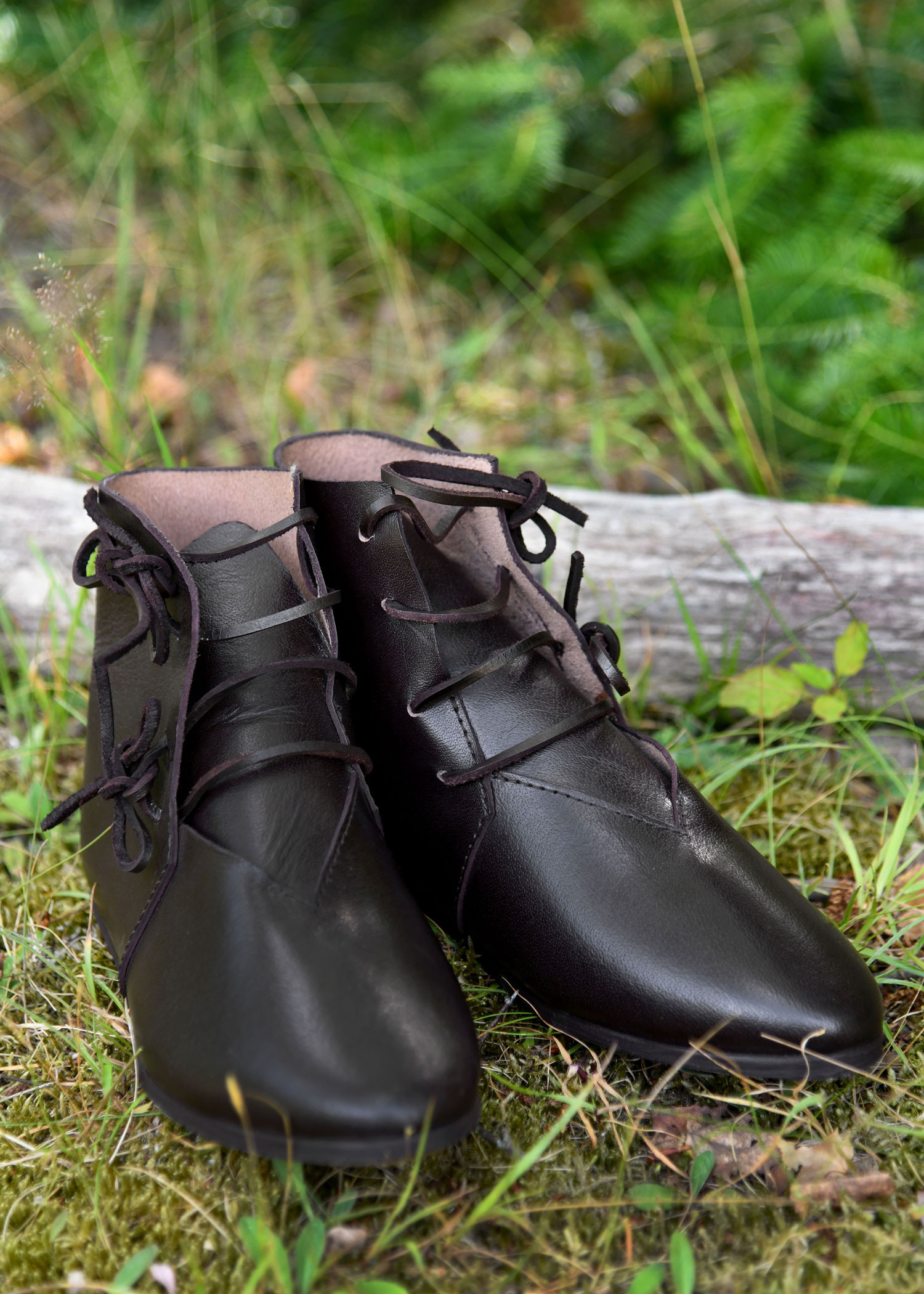 ?psc proxy image=1&product id=22981&image id=70284 - Medieval Footwear: A Journey Through Time Across Styles, Materials and Social Meaning