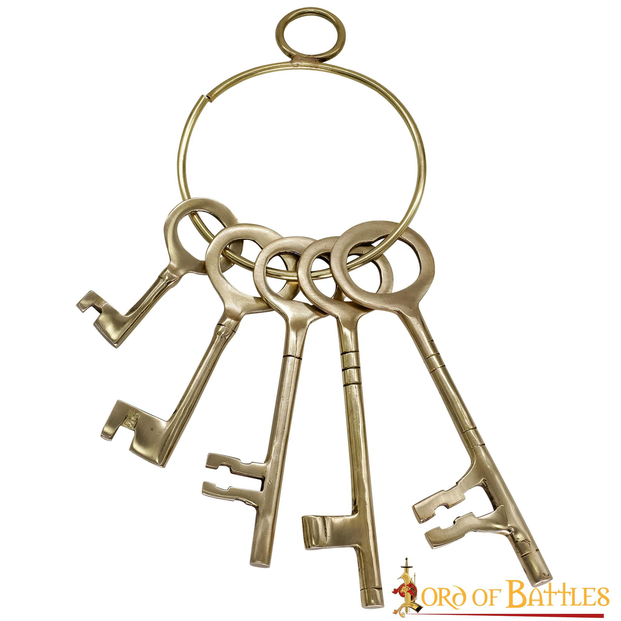 Set 5 keys with keychain of medieval dungeons