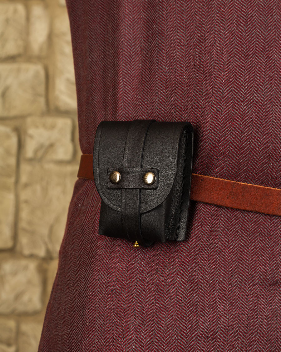 Medieval Geralt fanny pack bag in brown (12x9 cm.)