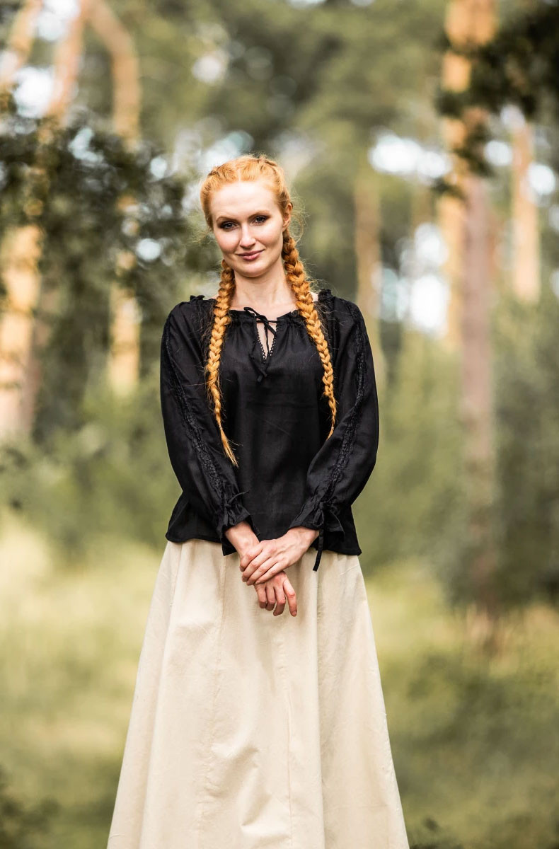 Medieval women's blouse Bettina, black