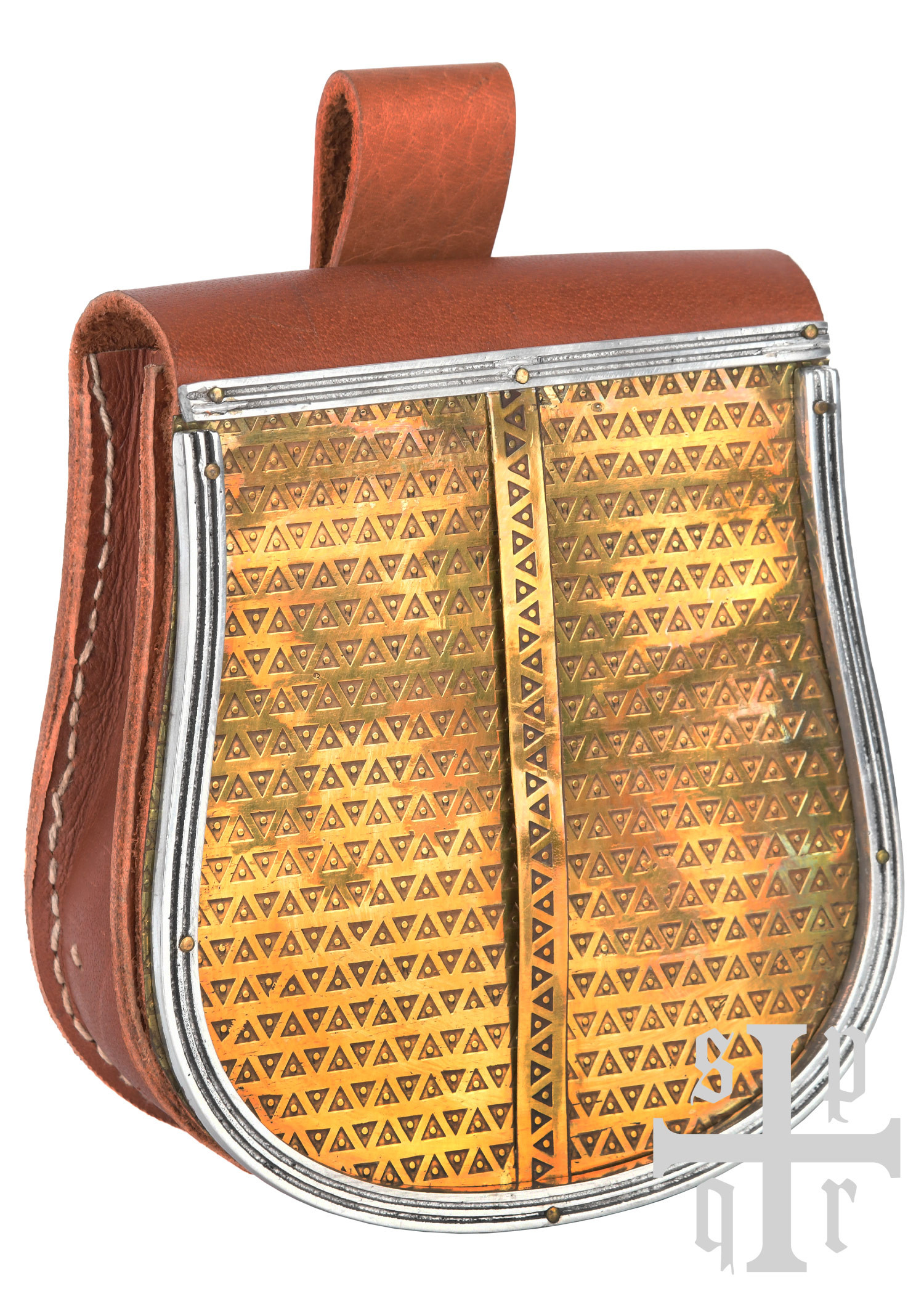 Medieval brown leather bag with brass front (19.5x14 cm.)