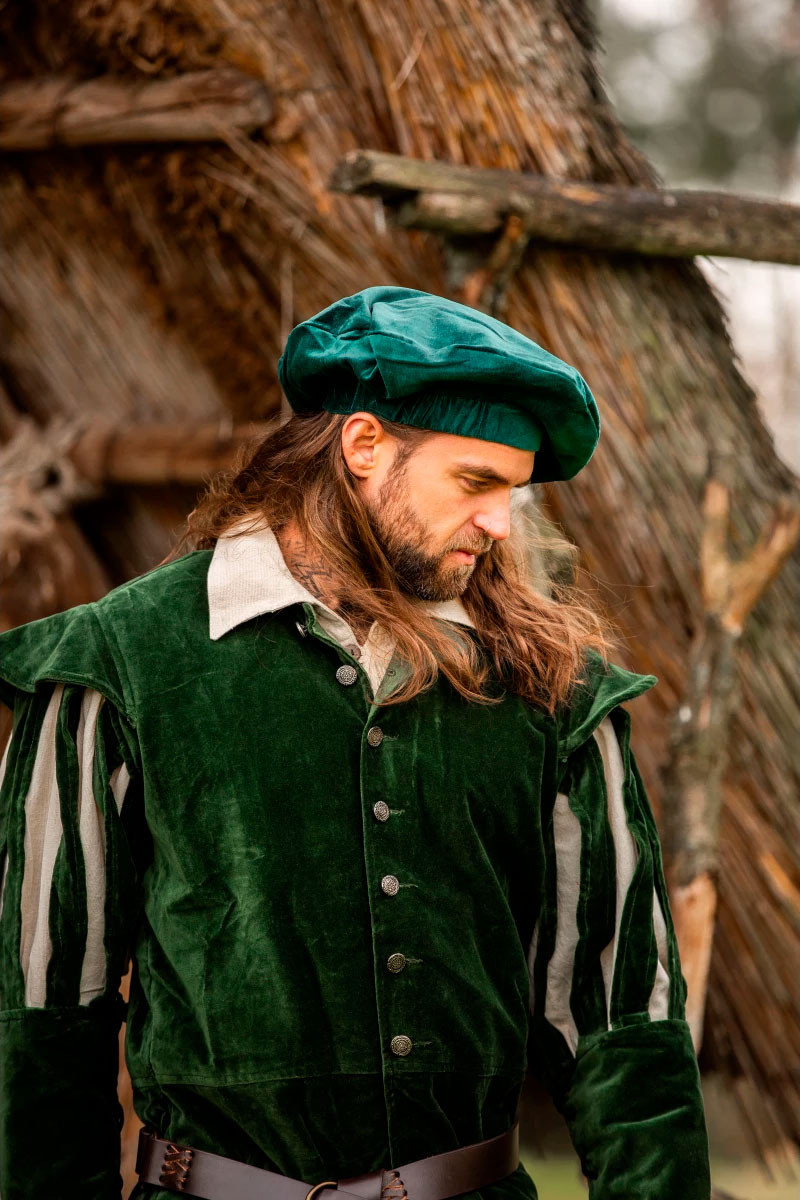 ?psc proxy image=1&product id=14426&image id=87153 - The Secrets of the Medieval Head: A Complete Guide to Hats and Headwear for Reenactors