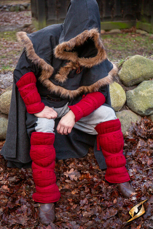 Padded Greaves and Bracelets Set, red