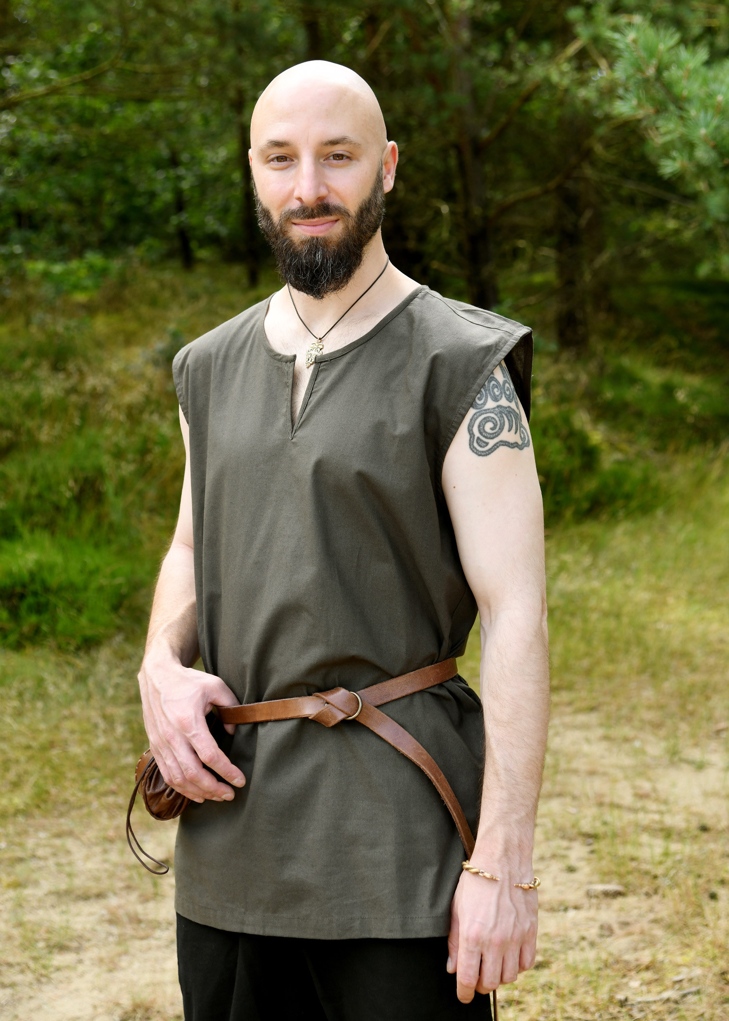 Medieval sleeveless tunic model Clement, olive green