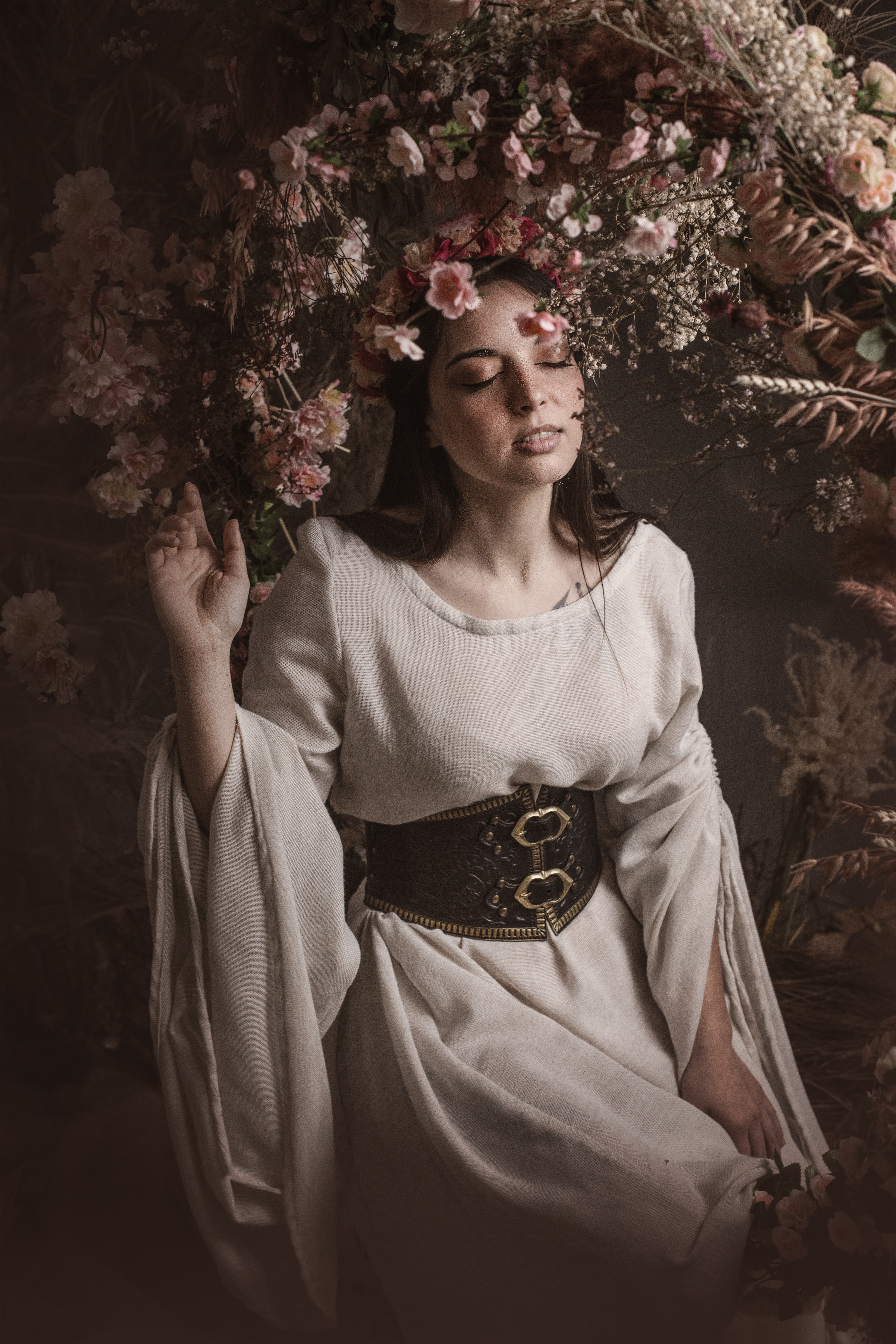 ?psc proxy image=1&product id=28650&image id=94180 - Medieval Garments for Women: A Complete Guide to Styles, Fabrics, and Social Significance