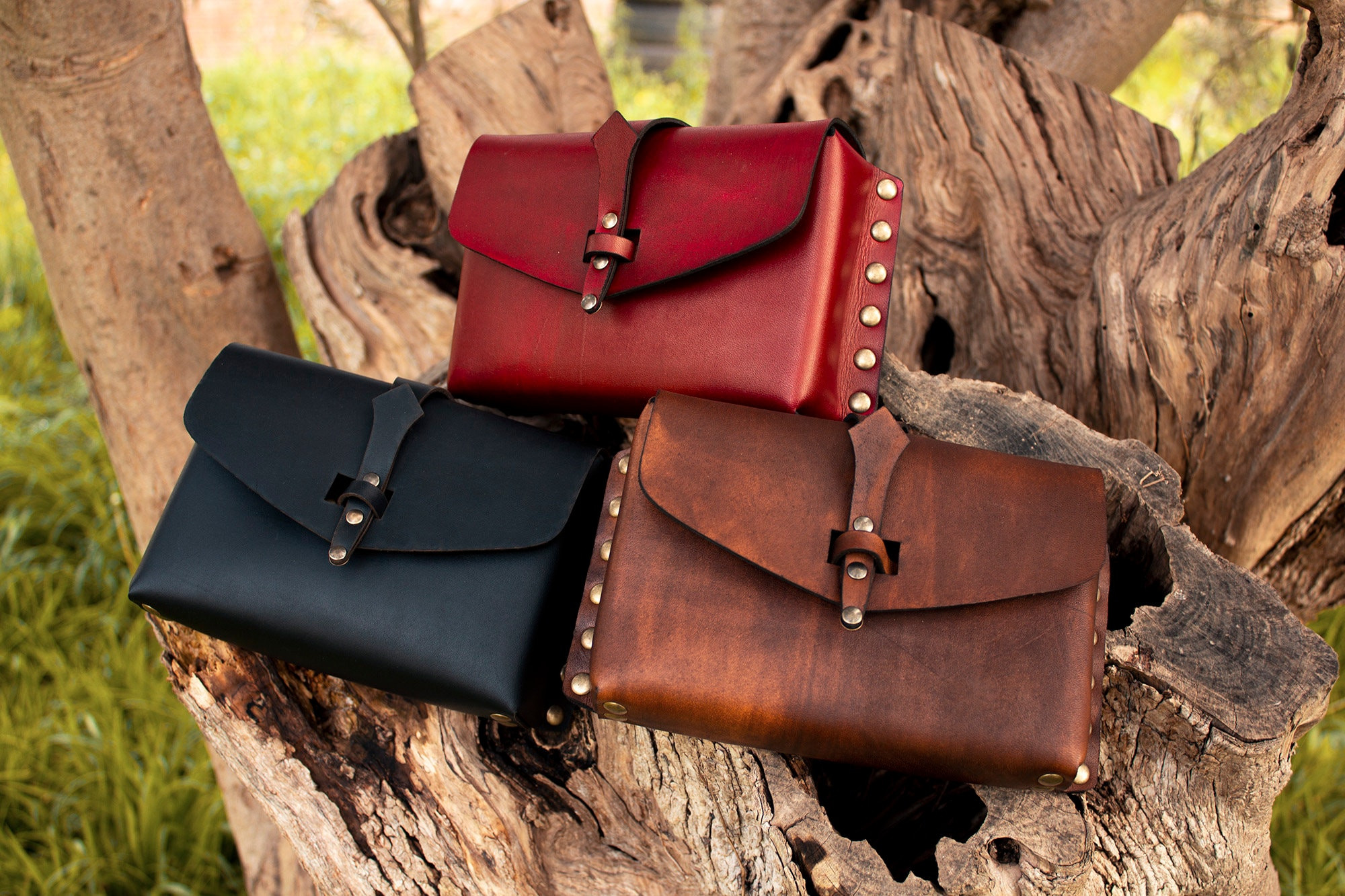?psc proxy image=1&product id=28704&image id=94395 - Medieval Bags: More Than an Accessory, a Journey Through History